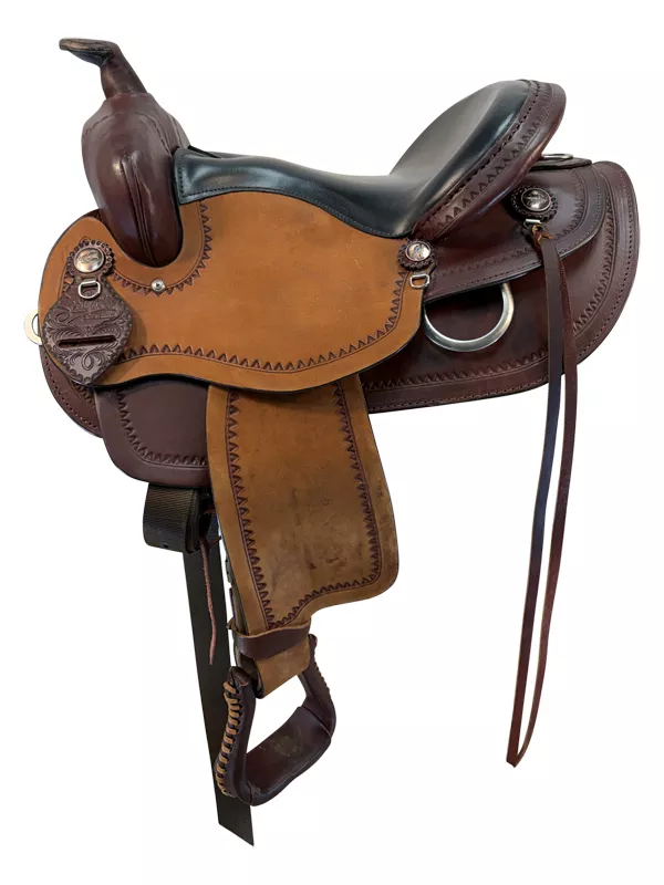 15 Inch Used Scott Thomas Trail Saddle Wide TreeLark Spur