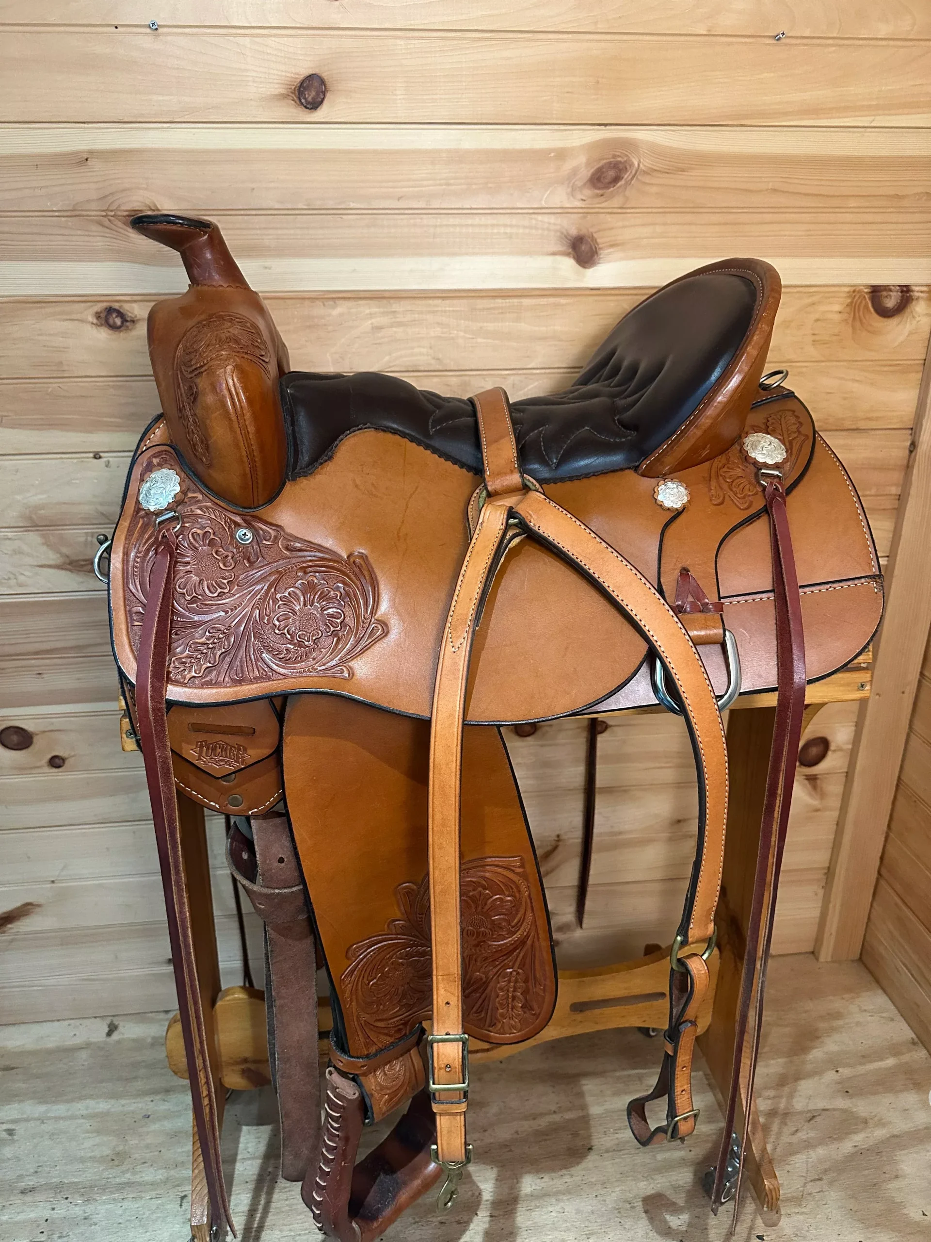 16.5” Tucker High Plains Western Trail Saddle Model 260