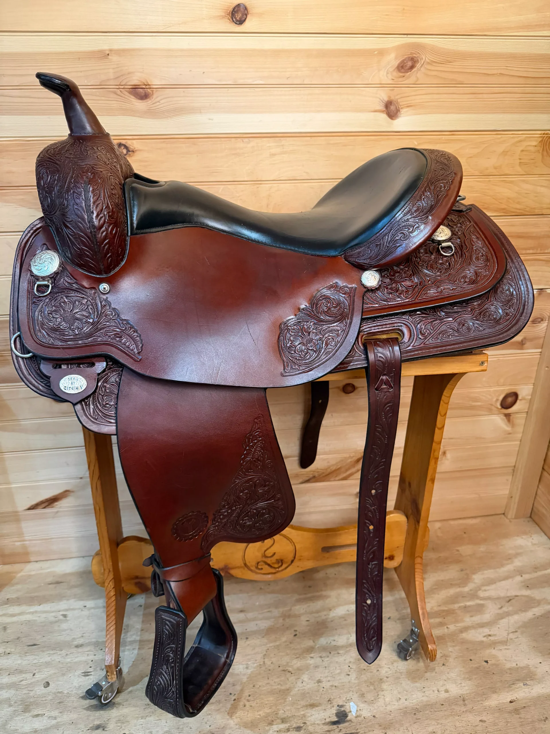 18” Circle Y Houston Western Trail Saddle Model 2610