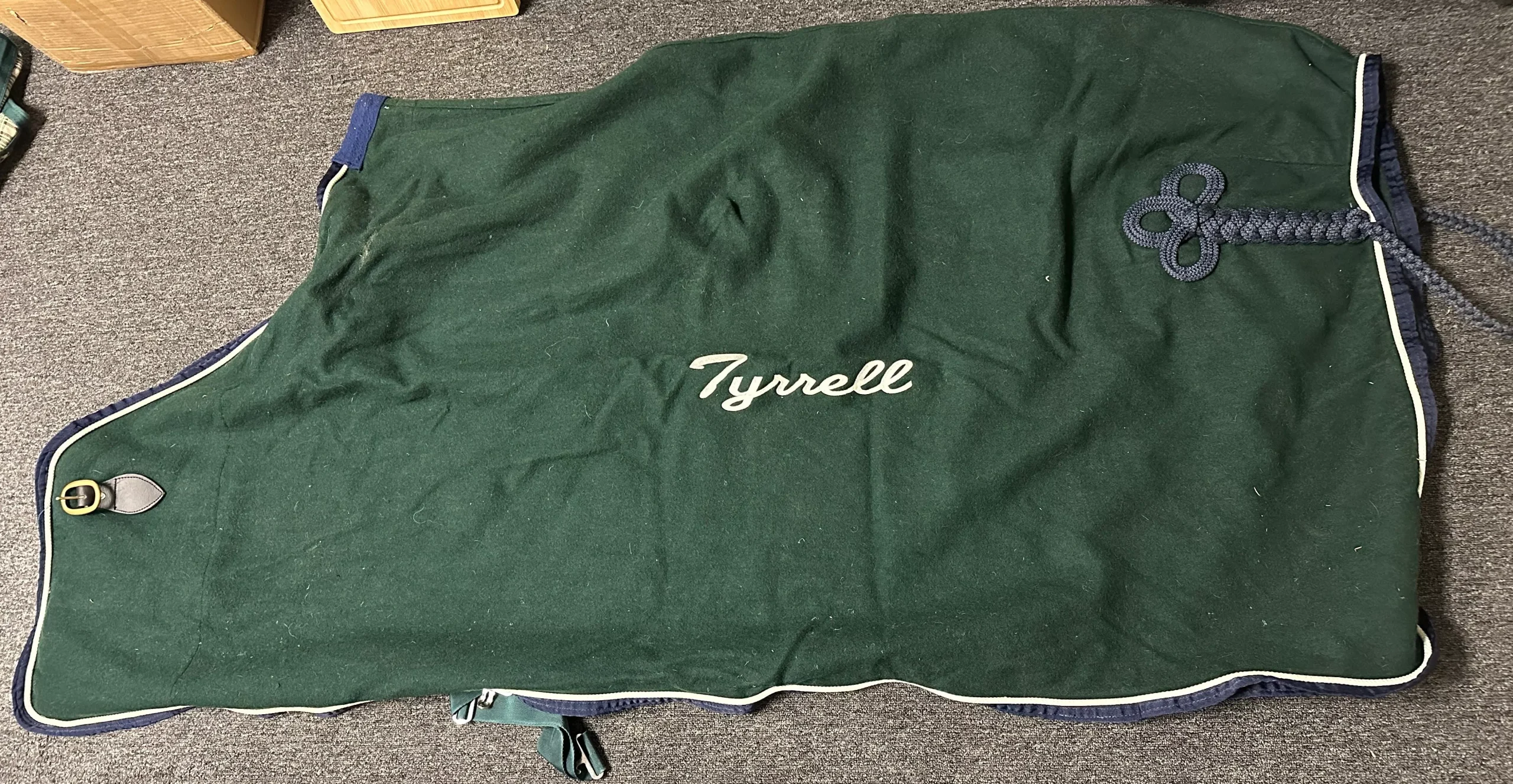 70/72 Wool Cooler embroidered Tyrell