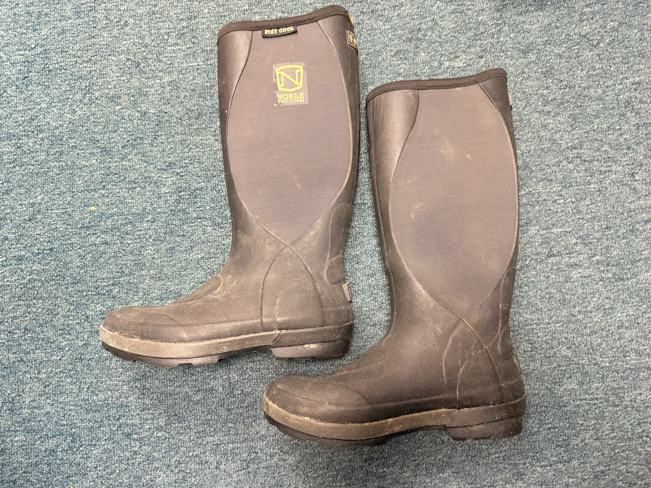 9.5 Noble Outfitters Muck Boot