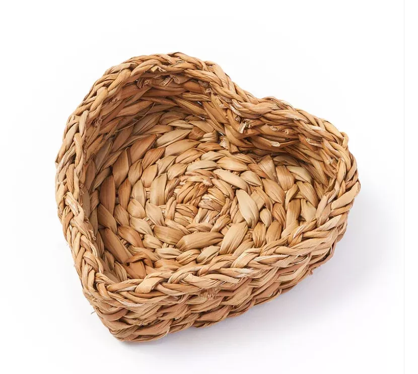 Alaya Natural Heart Basket