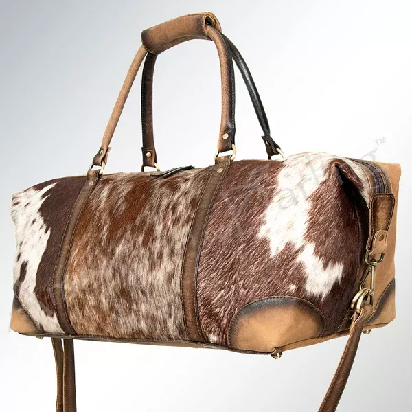 American Darling Duffel Bag Hair-On Cowhide Genuine Vegetable Tanned Leather Travel Bag for Weekend Trips 10in X 20in X 11in
