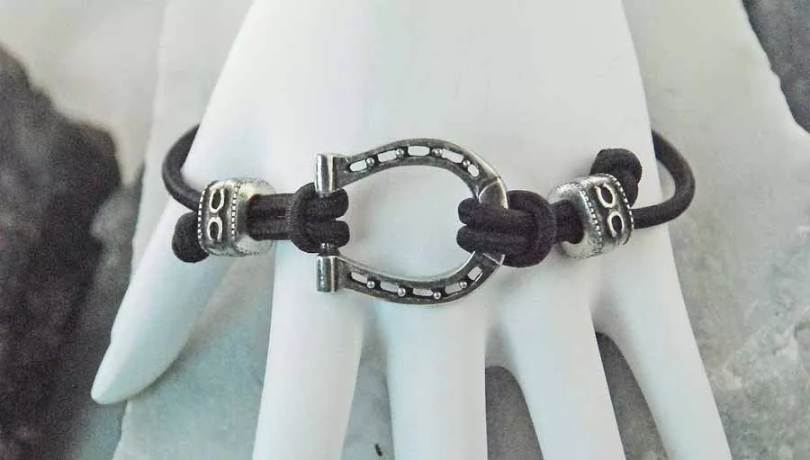 Barbary Horse Shoe Bungee Bracelet