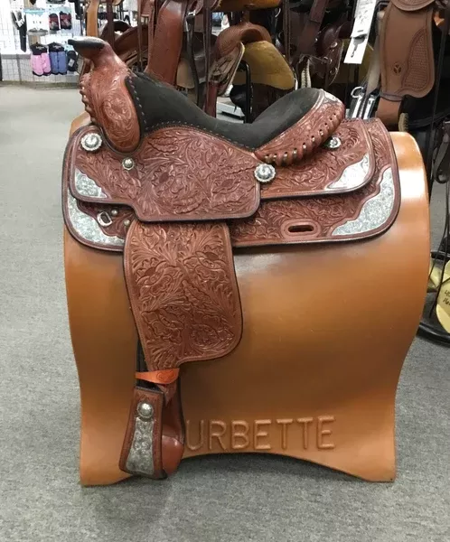 C2762Vintage Show Saddle 16" Arabian Tree Chestnut Full Tool Saddle