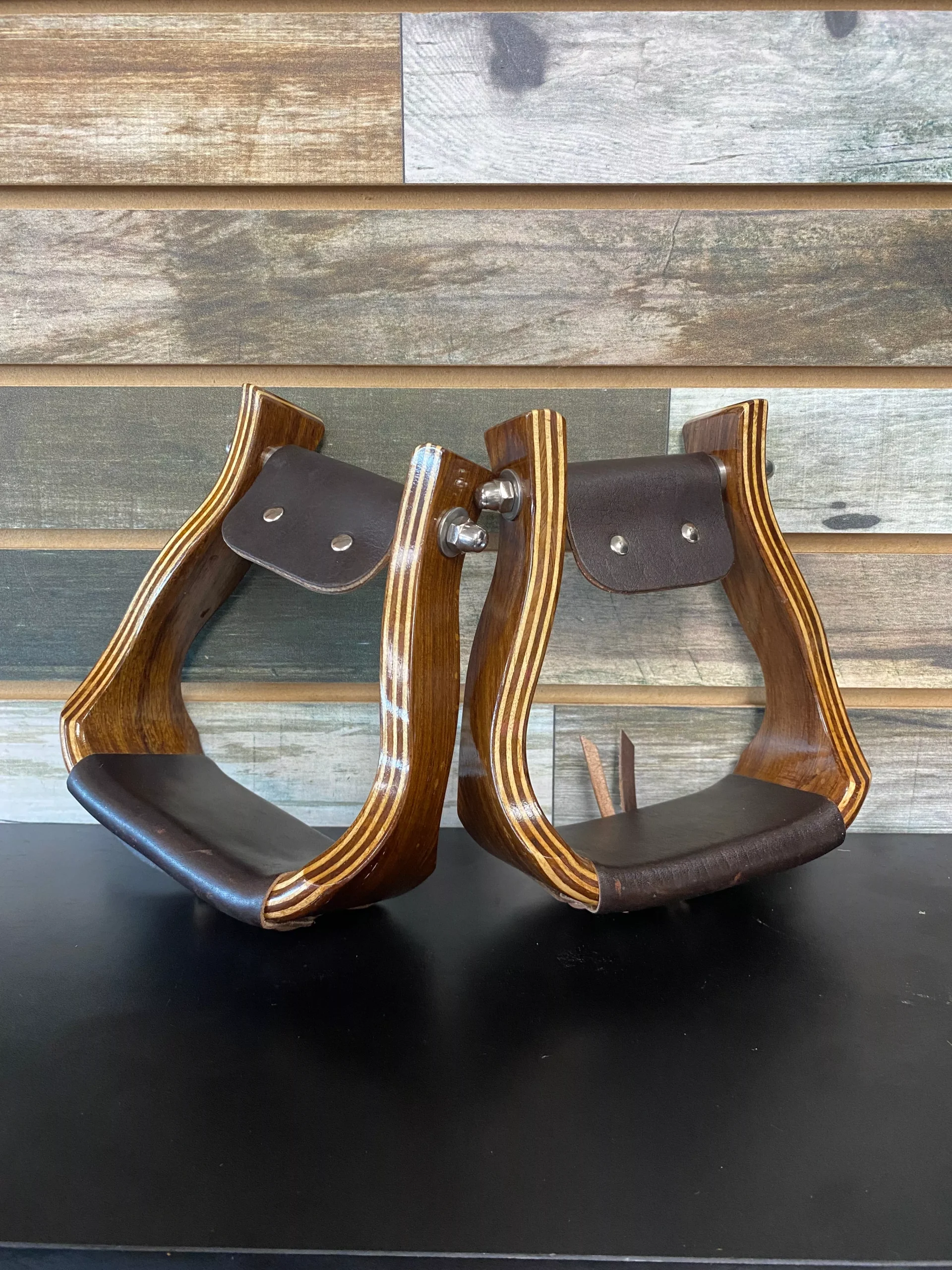 HR Tapered Wood Stirrups