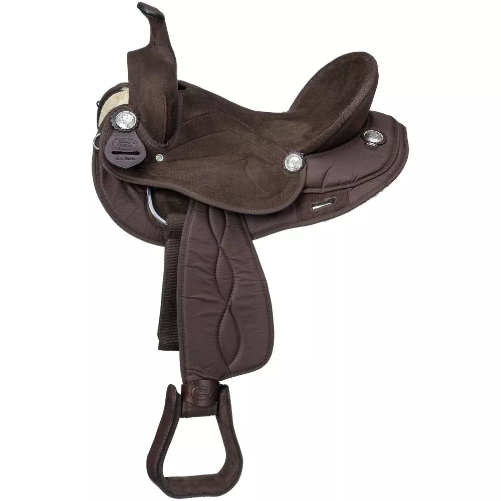 King Series WideSynthetic Round Skirt Competition Saddle
