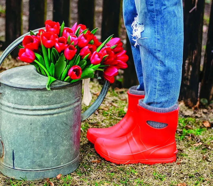 LBC Ultralight Ankle Boots Red