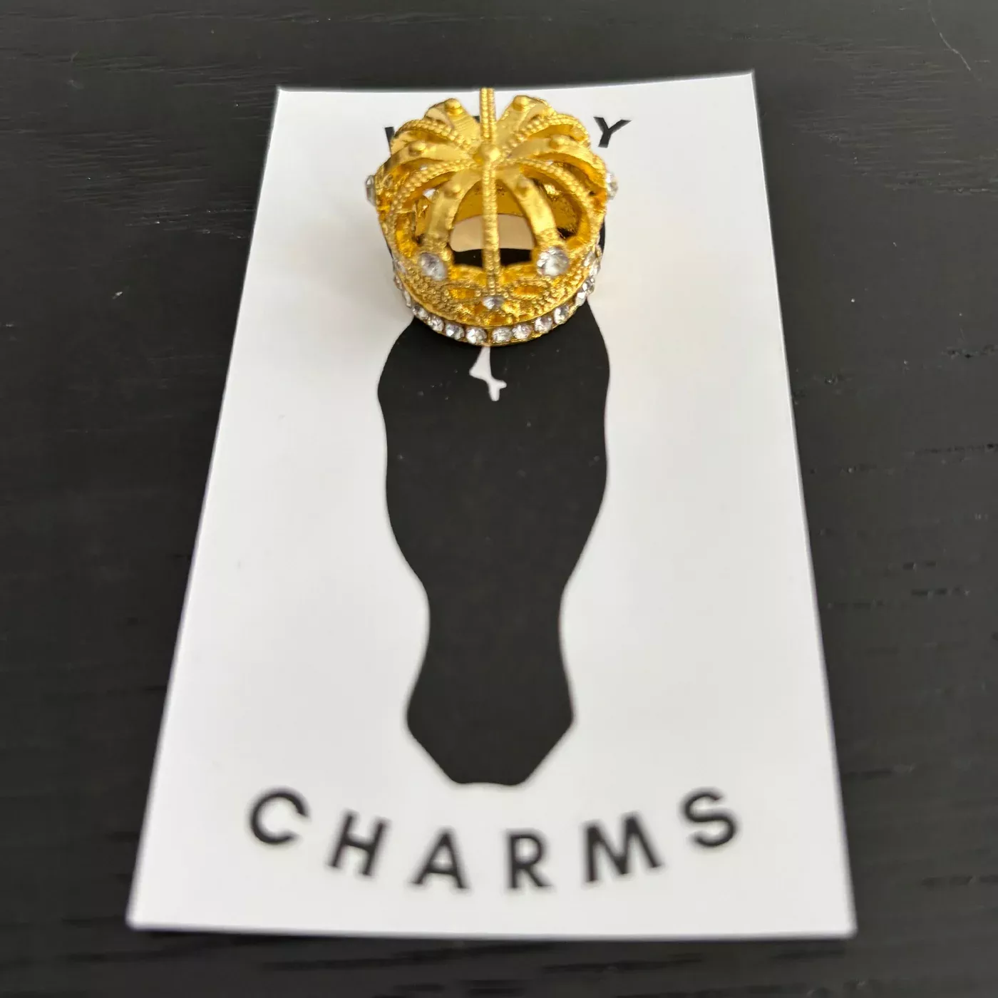 Luxy Charms Dome Forelock Crown