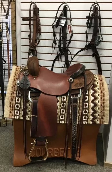 Paul Taylor 15 1/2" Ranch Cutting Saddle Round Skirt