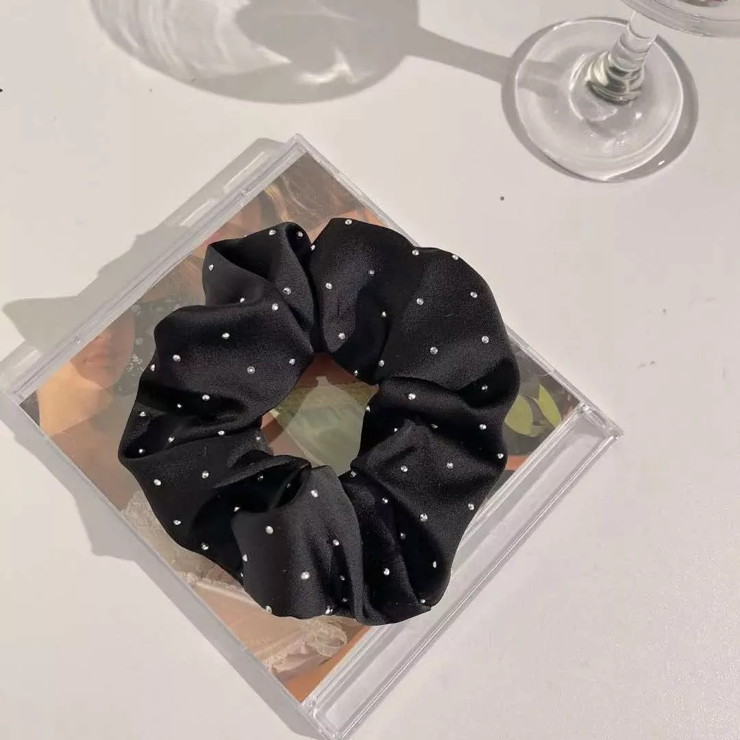 QJ Riding Wear Holly Scrunchie