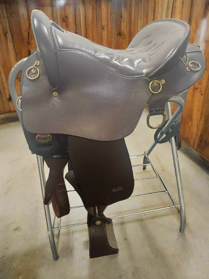 Saddle - Endurance 16" Tough One in brown leather