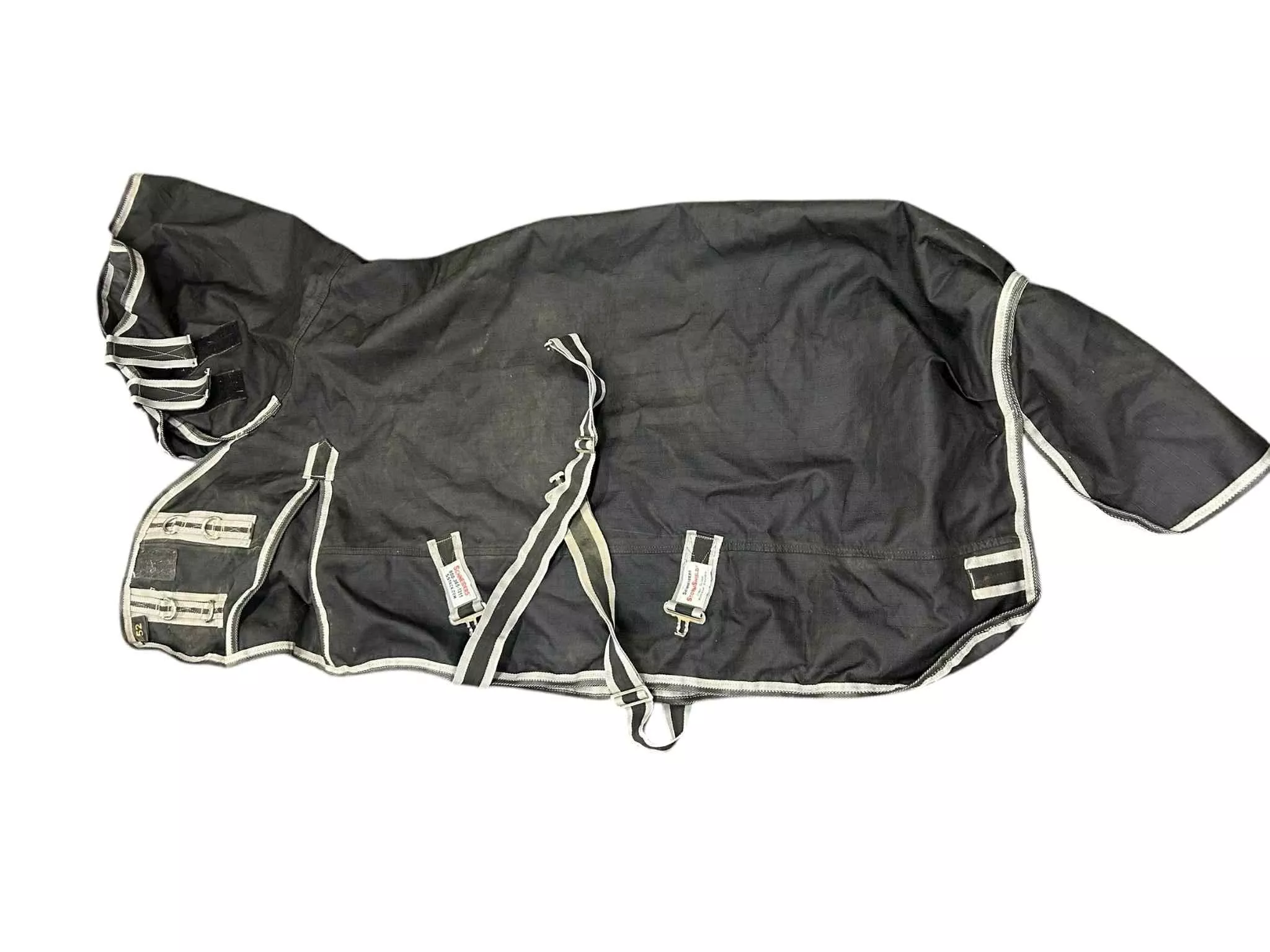 Schneider's Turnout Sheet w/ Attached Neck- Black/Grey - 52" - USED