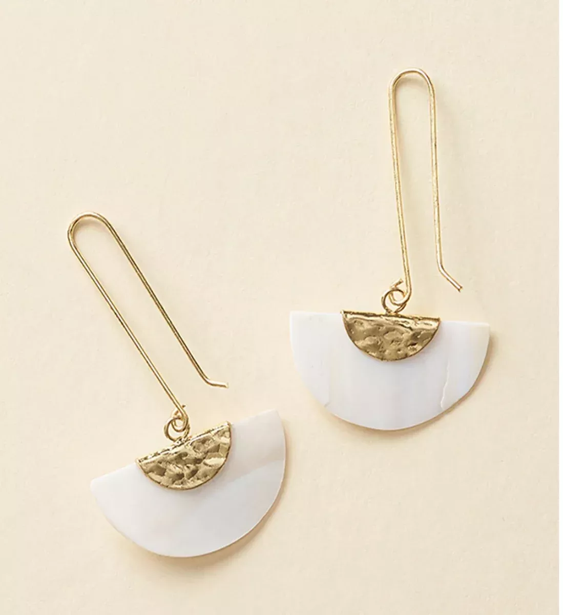Sindhuja Fan Drop Earrings - Mother of Pearl
