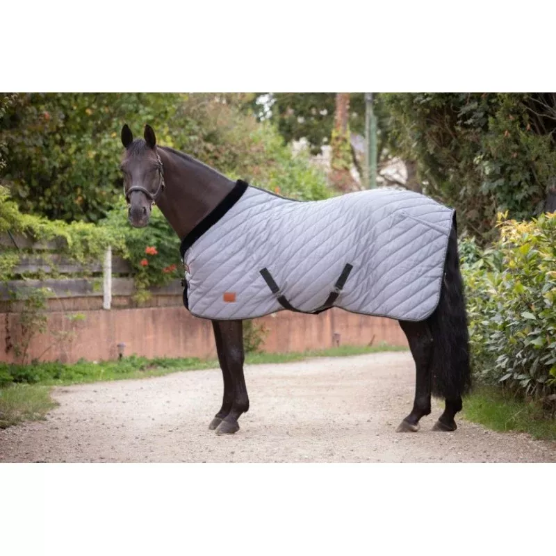 Stable Rug Diagonal 200g