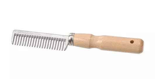 Tail Comb