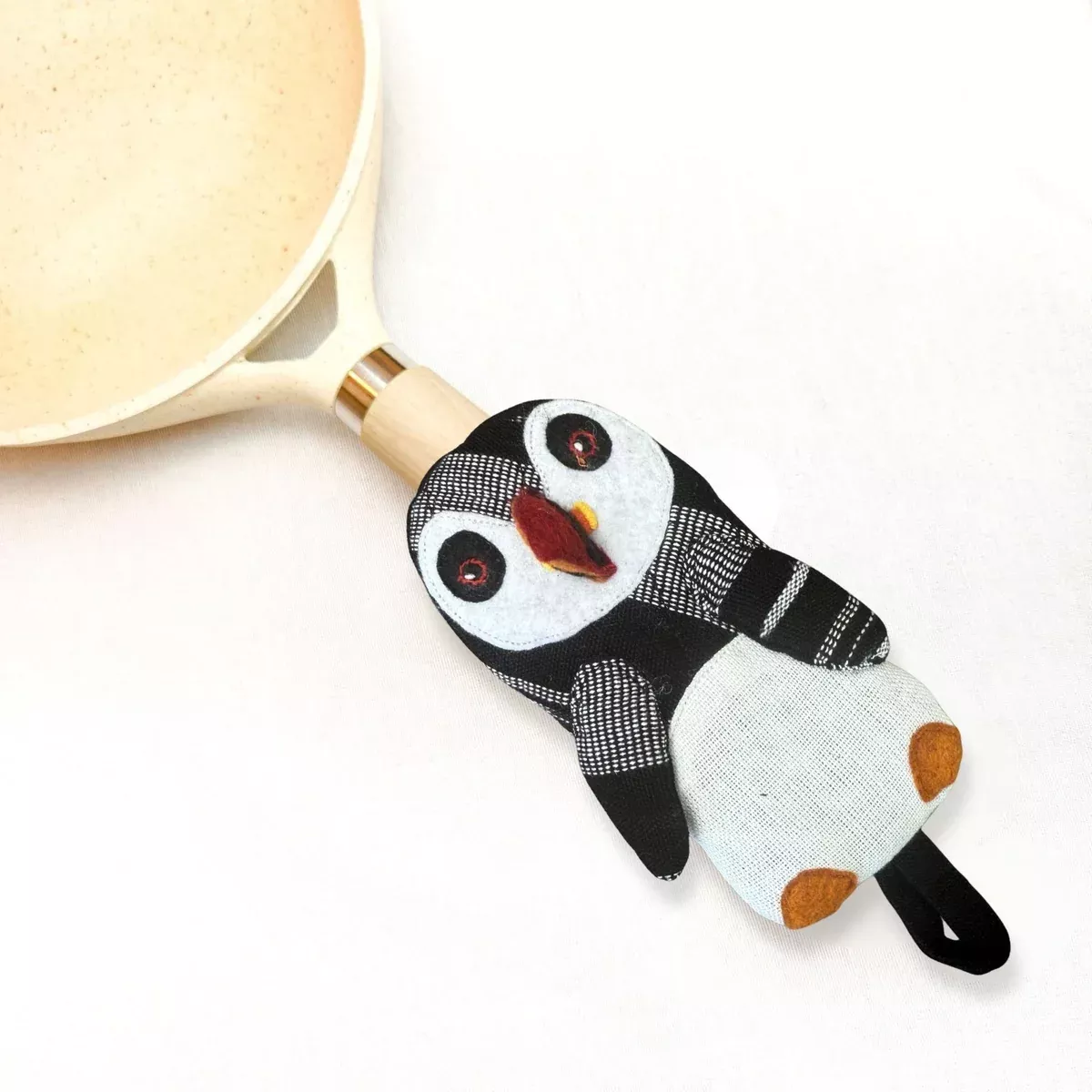 Upavim Crafts - Puffin Skillet Handle Holder