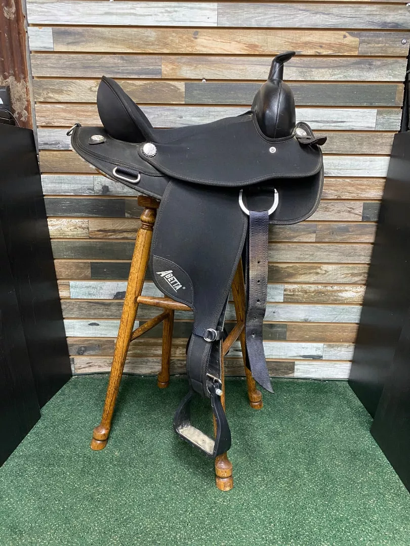 USED Abetta Western Saddles 15" Black