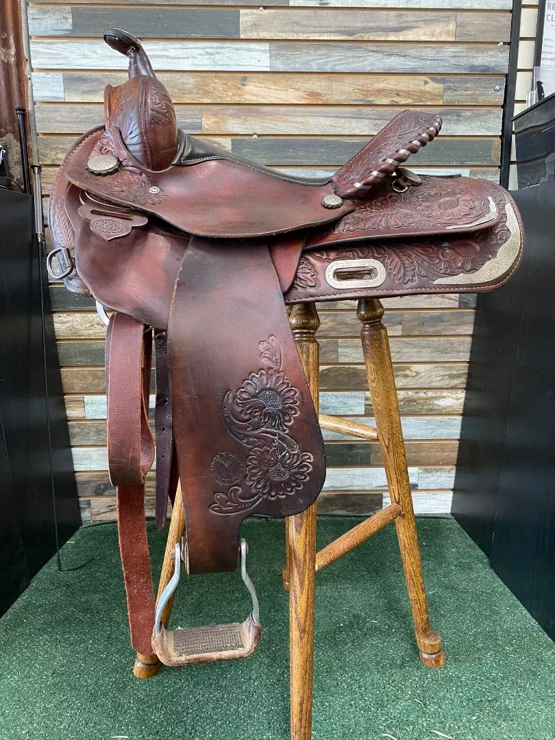 USED Circle Y Park & Trail Saddle 14" Heavy Oil