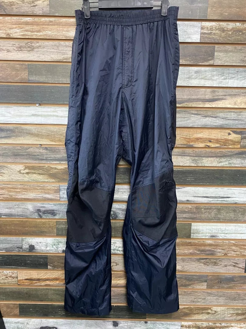 USED Helly Hansen Breathable Waterproof Barn Pants | Large