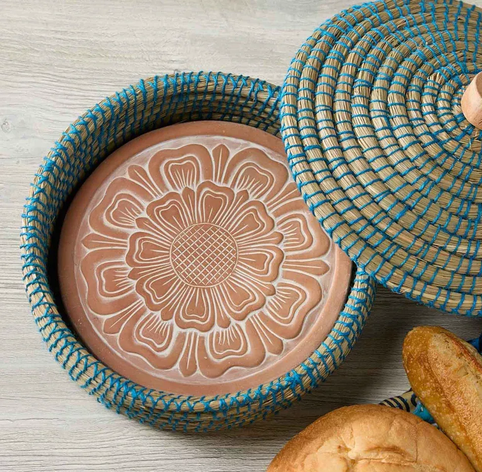 Zinnia Lidded Breadwarmer Basket